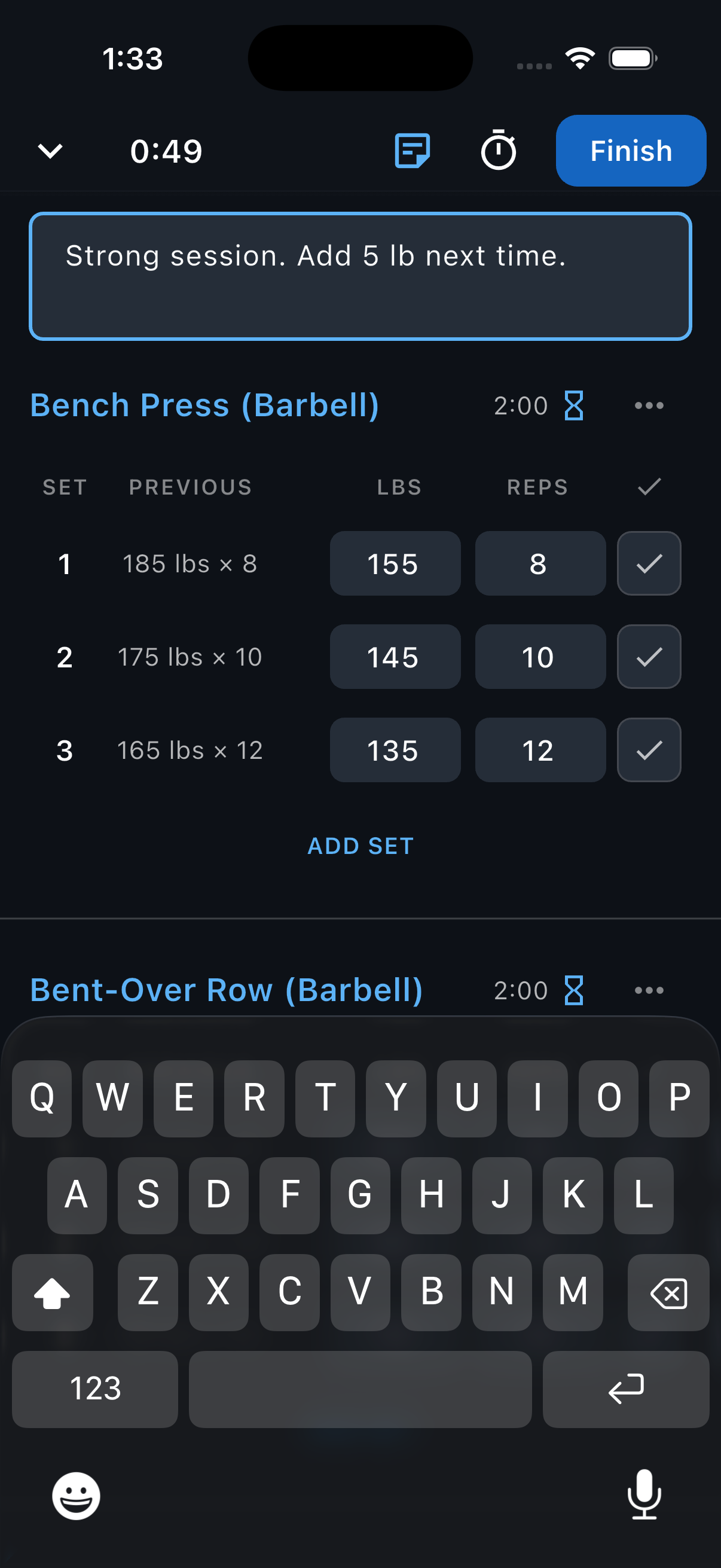 An active workout with the workout note field open and a note entered.